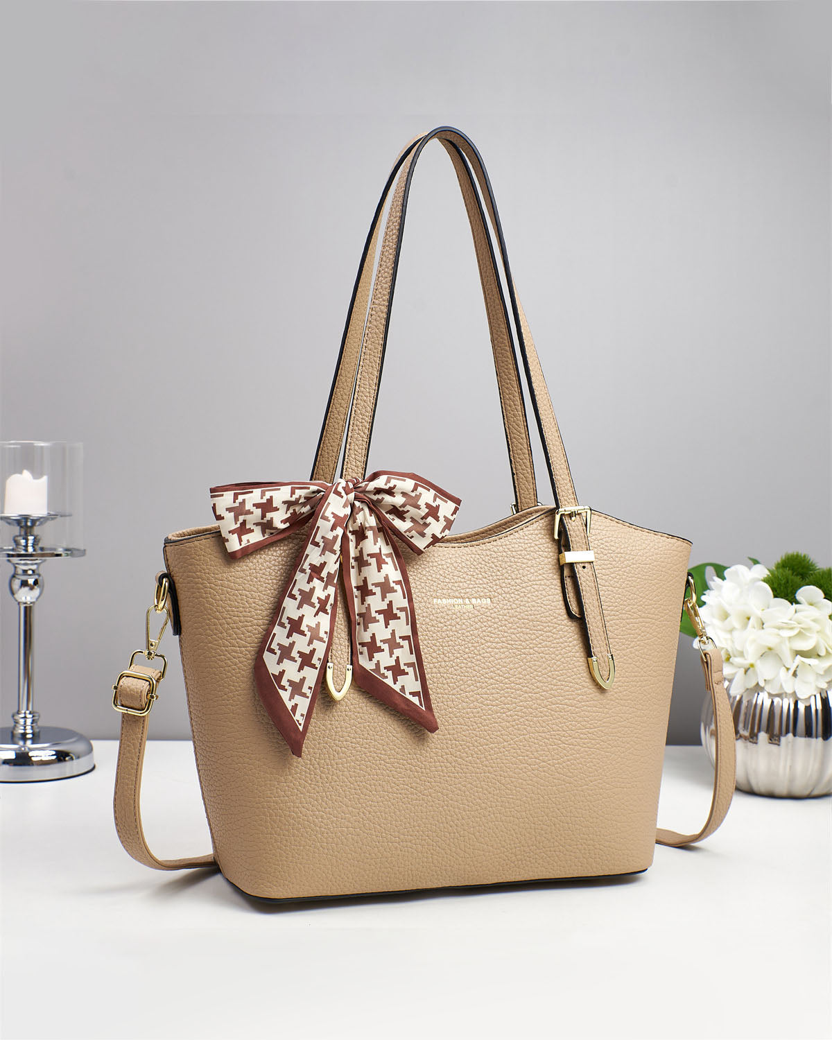 💕Oferta ¡San Valentín! 💕 • Cartera espaciosa con tiros para uso en hombro