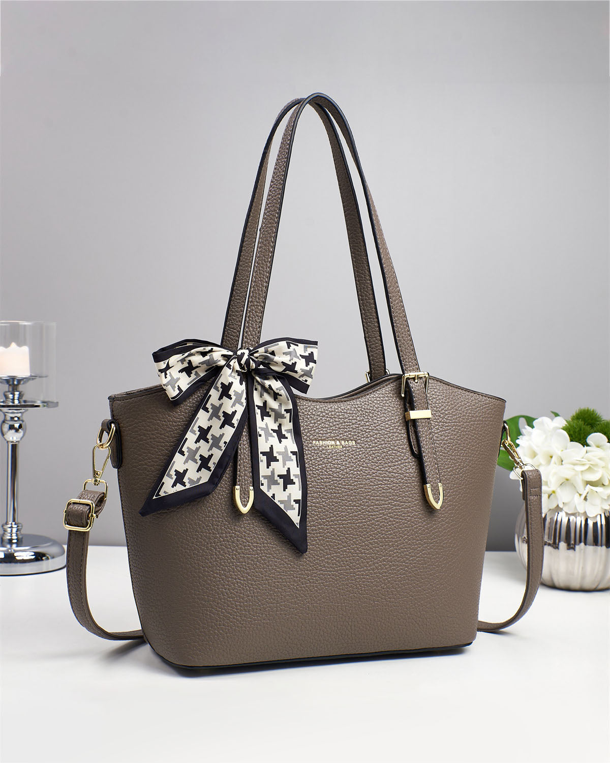 💕Oferta ¡San Valentín! 💕 • Cartera espaciosa con tiros para uso en hombro