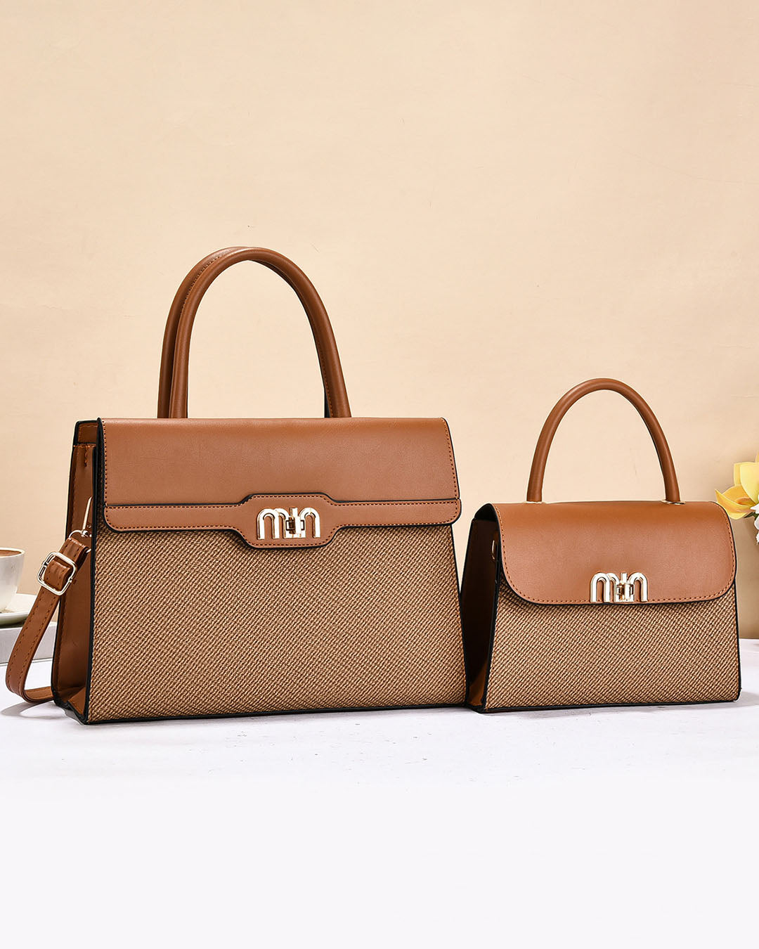 Conjuntos de bolsas de estructura rigida con diseño clasico para uso casual o elegante