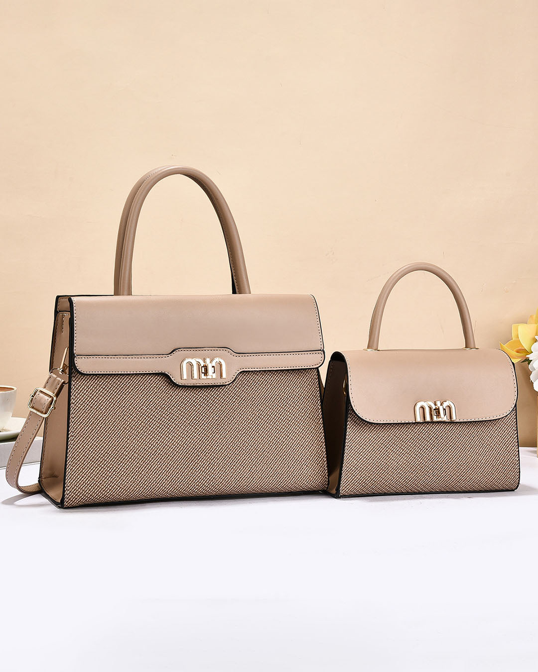 Conjuntos de bolsas de estructura rigida con diseño clasico para uso casual o elegante