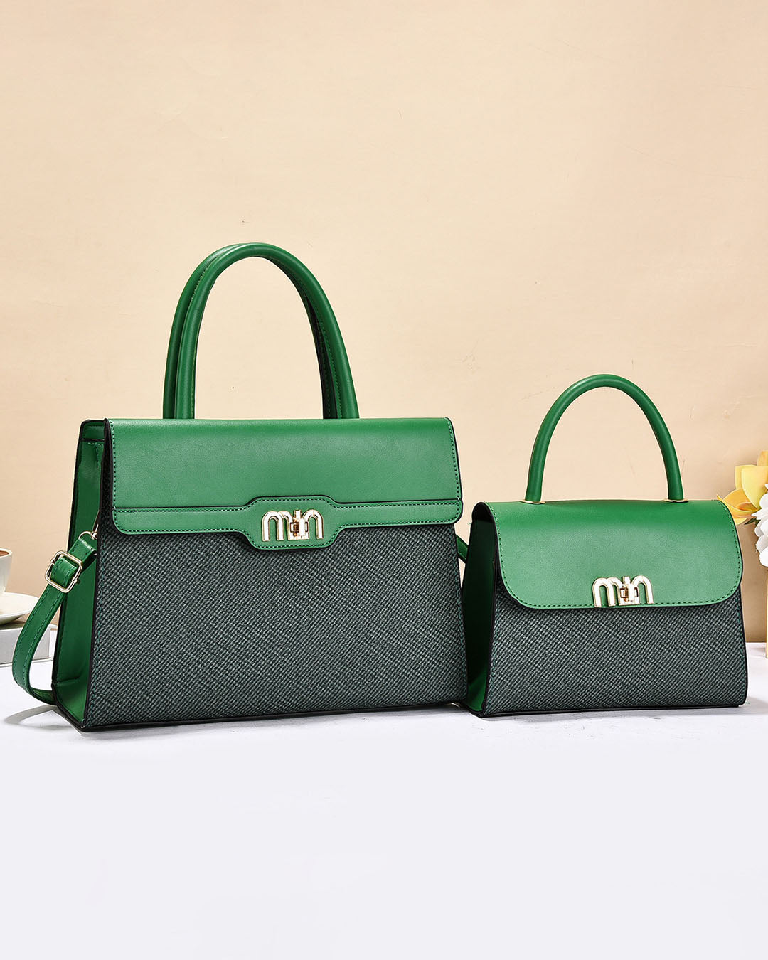 Conjuntos de bolsas de estructura rigida con diseño clasico para uso casual o elegante