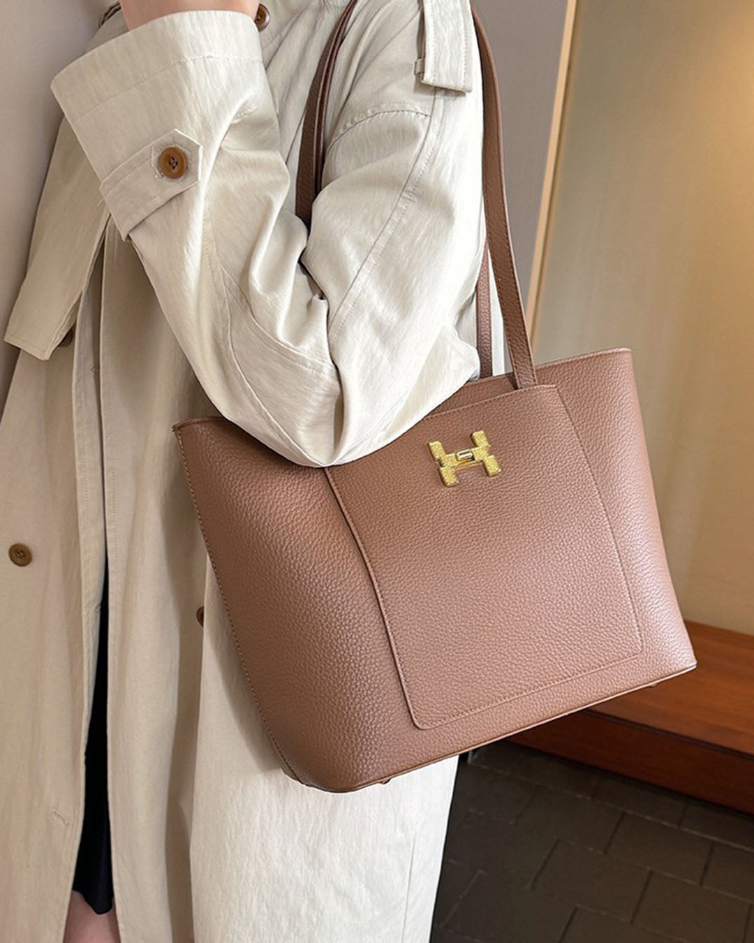 Bolso tote con bolsillo frontal