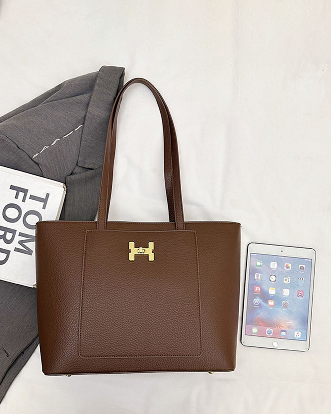 Bolso tote con bolsillo frontal