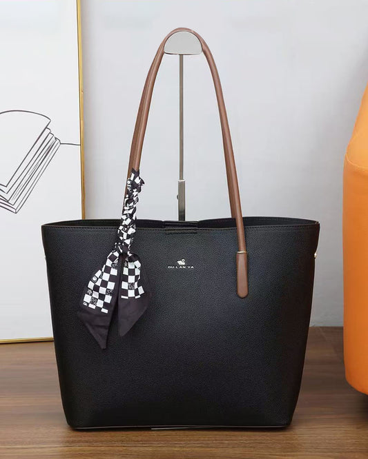 Bolso grande de buena capacidad