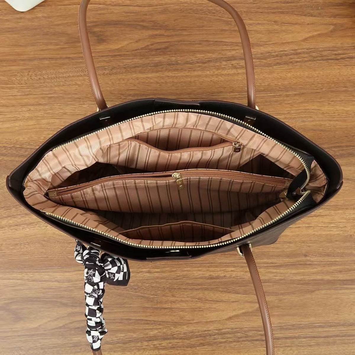 Bolso grande de buena capacidad