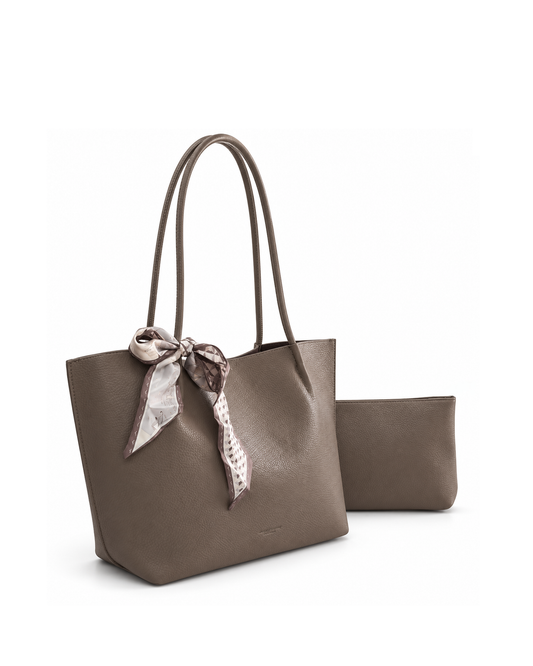 Bolso tote con pañuelo y neceser a juego