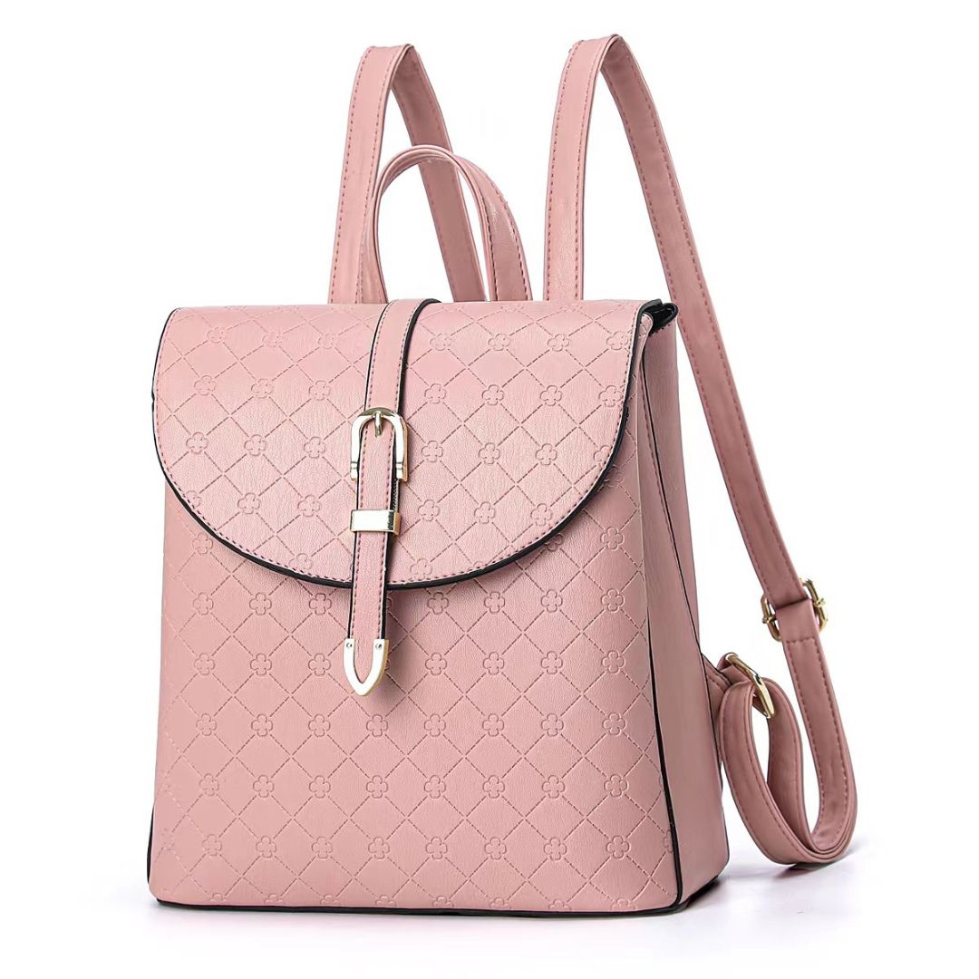 Oferta • Mochila mediana con detalles en dorado