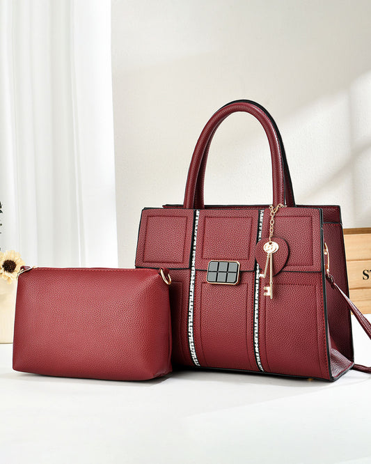 Cartera cuadrada con comestiquero, estilo clasico ideal para oficina