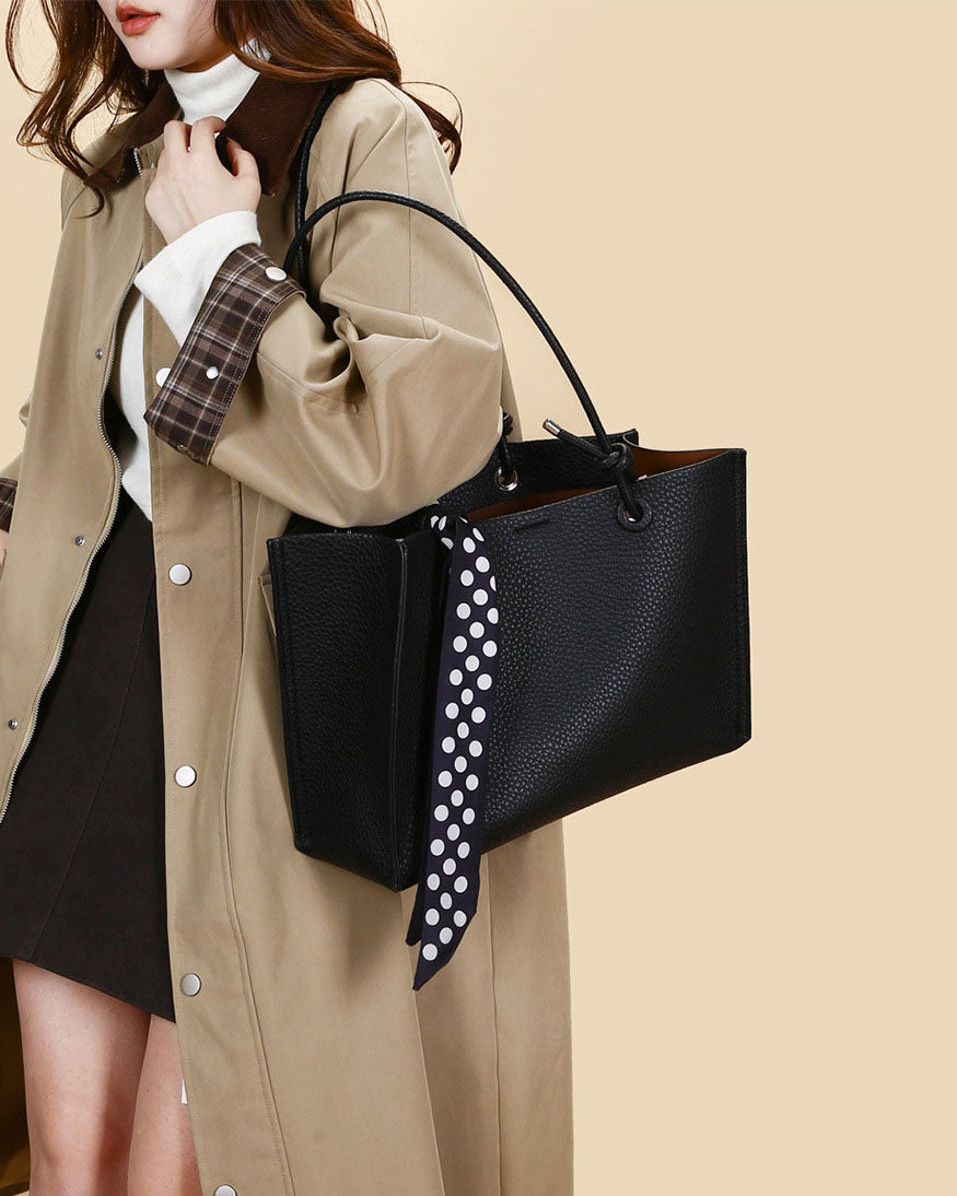 Black Friday • Cartera Tipo Tote de Asas Largas con Pañuelo Decorativo y Estuche Interno removible  – Diseño Texturizado y Práctico
