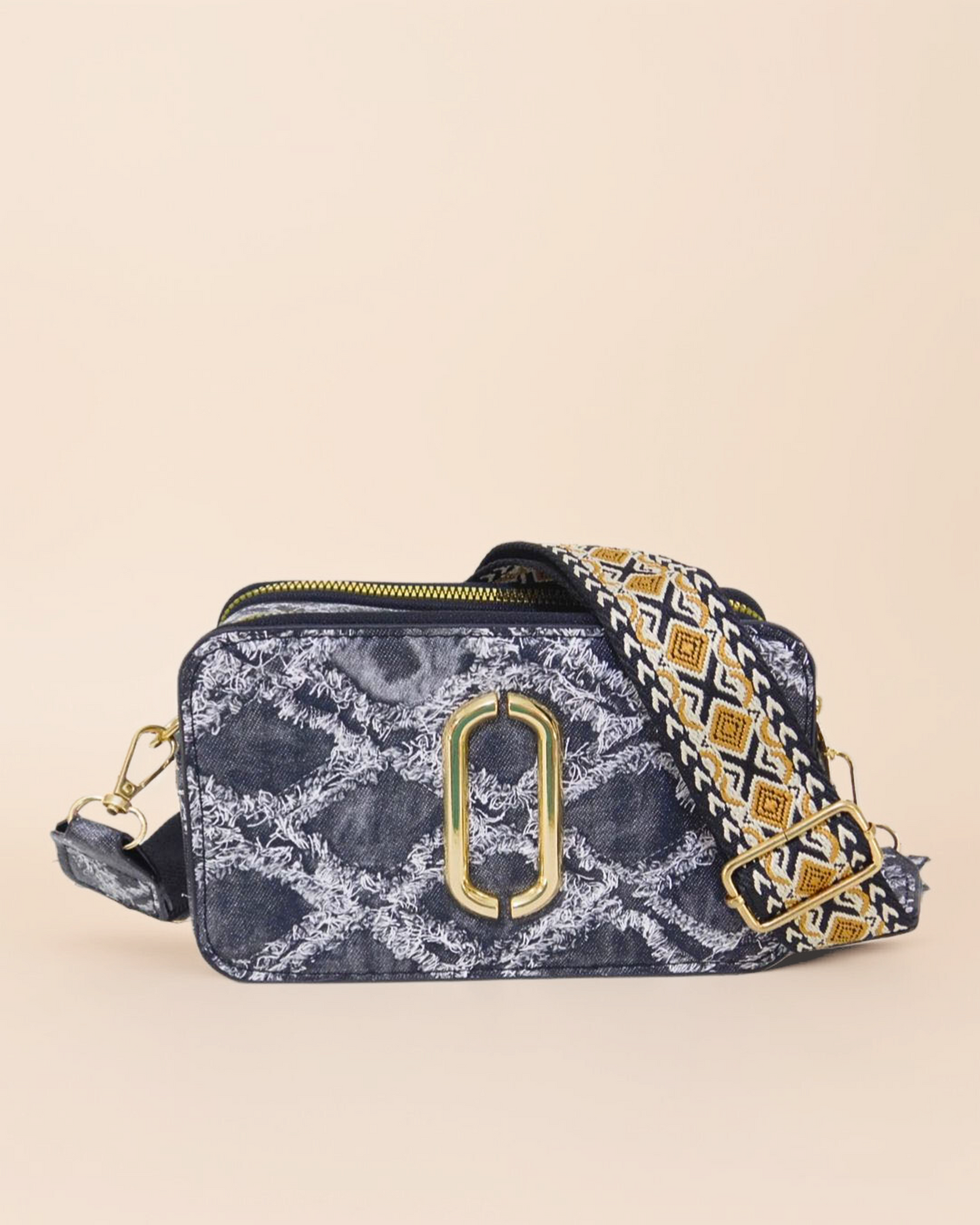 Black Friday • Crossbodies con doble entrada y detalles en dorado
