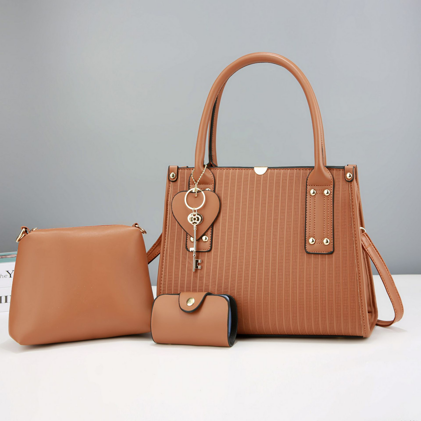 Set de 3 Piezas con Bolso Mediano para la Mujer Moderna