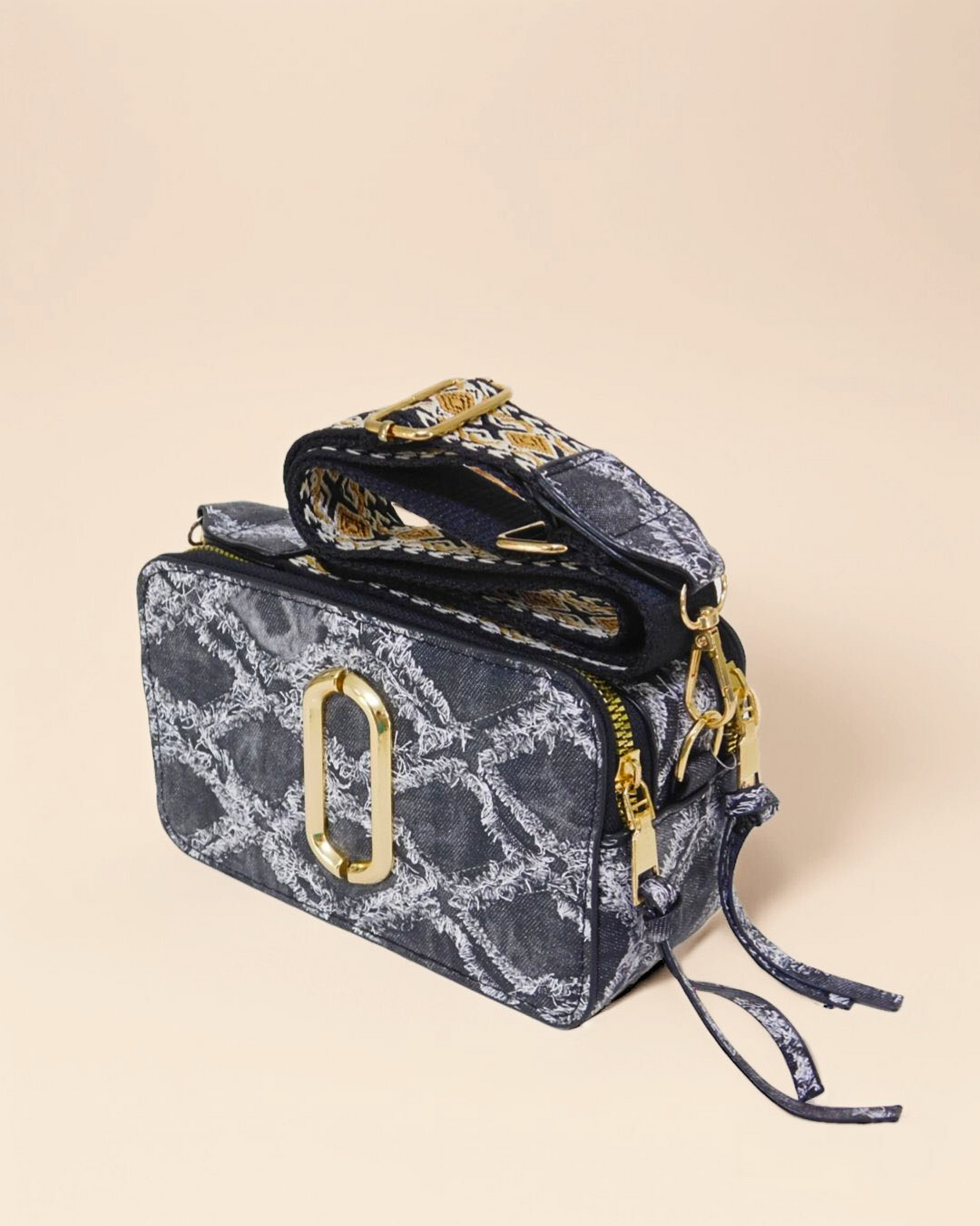 Black Friday • Crossbodies con doble entrada y detalles en dorado
