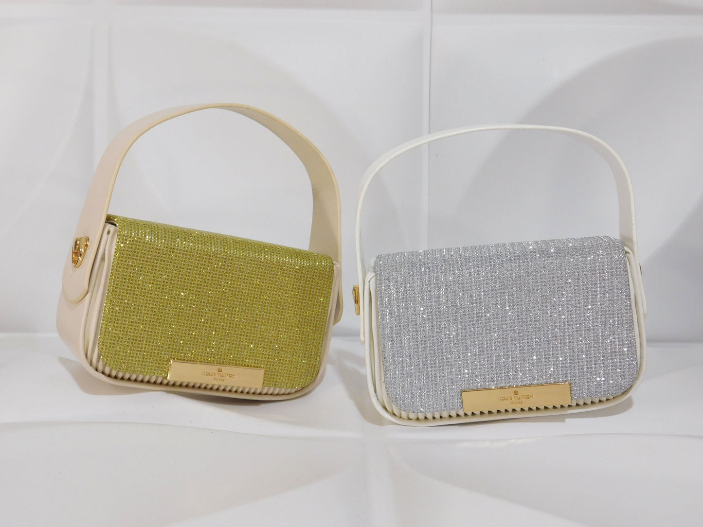 Mini carteritas tipo crossbody a la moda