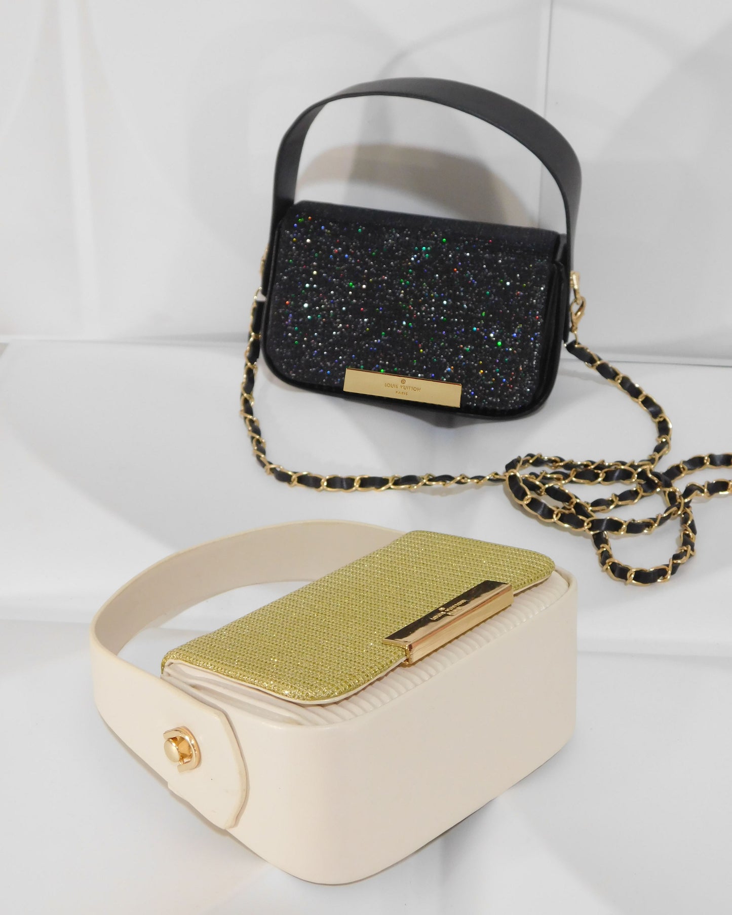 Mini carteritas tipo crossbody a la moda