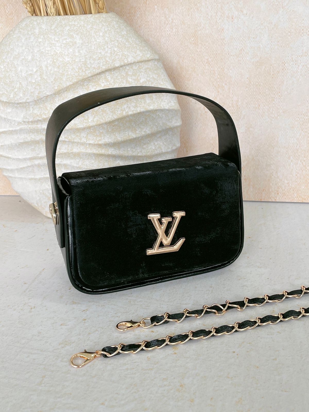 Mini carteritas tipo crossbody a la moda