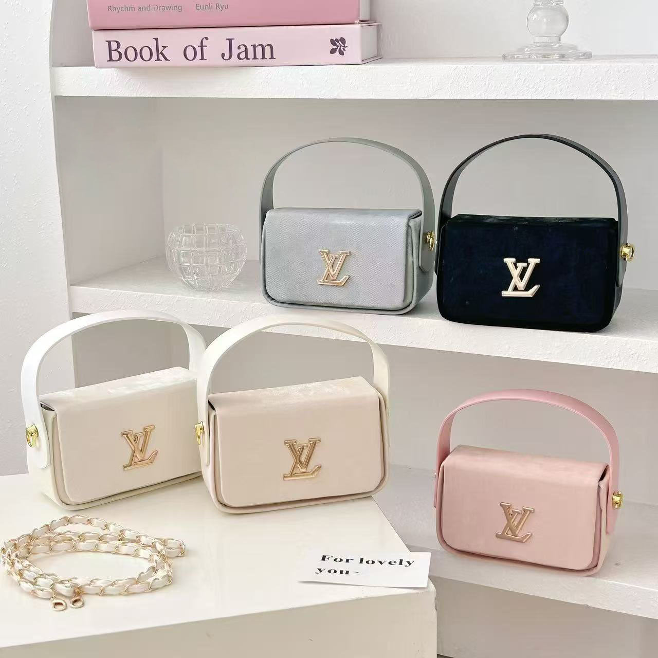 Mini carteritas tipo crossbody a la moda