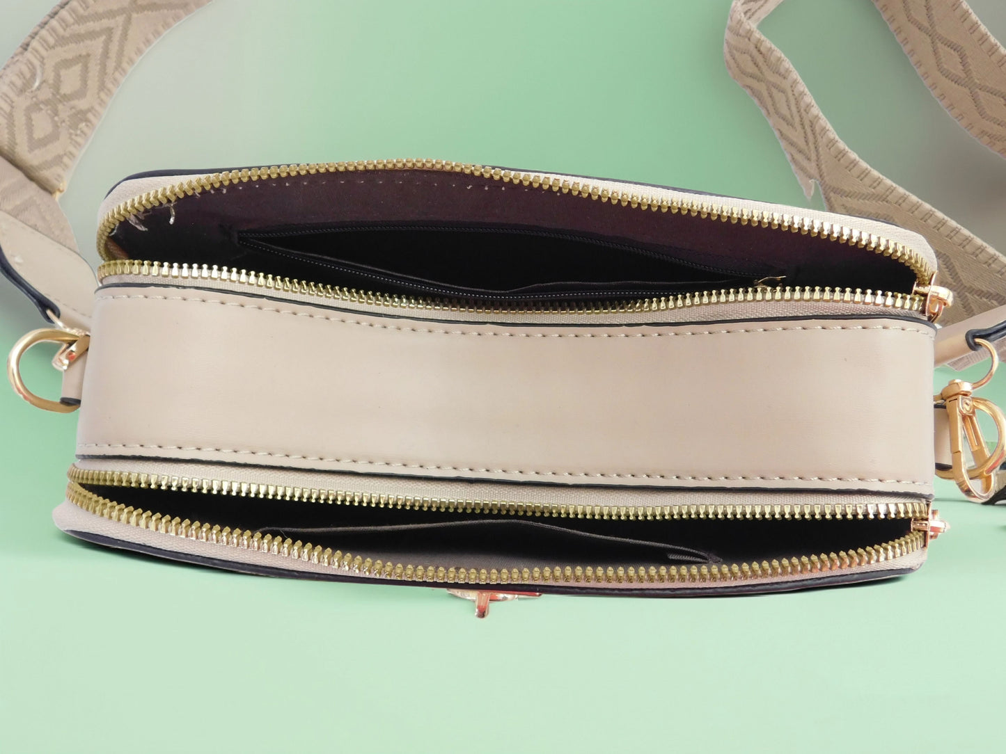 Black Friday • Crossbodies doble zipper con franja coloridos