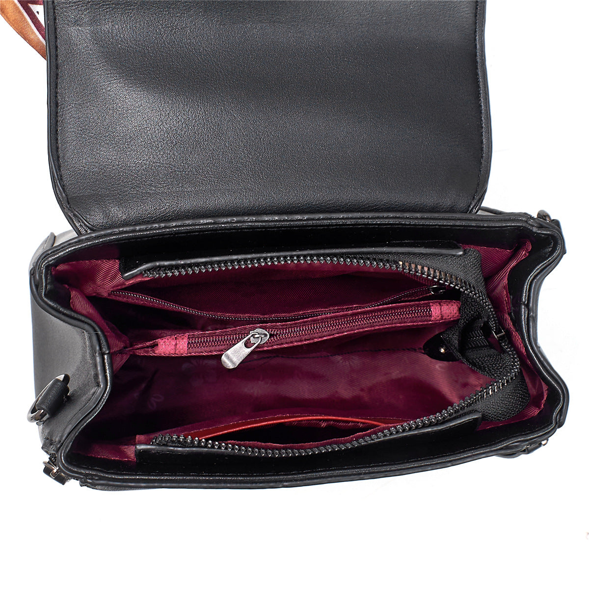 Bolso pequeño tipo crossbody con Toques Dorados y Pañuelo a Juego
