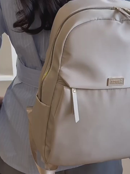 Mochila Minimalista–funcional. Discreto y práctico, de uso diario y viajes